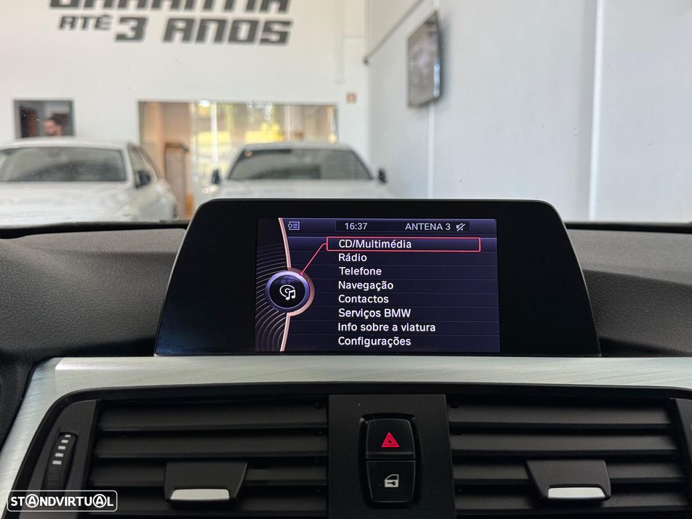 BMW 320 d Auto Pack M - 17