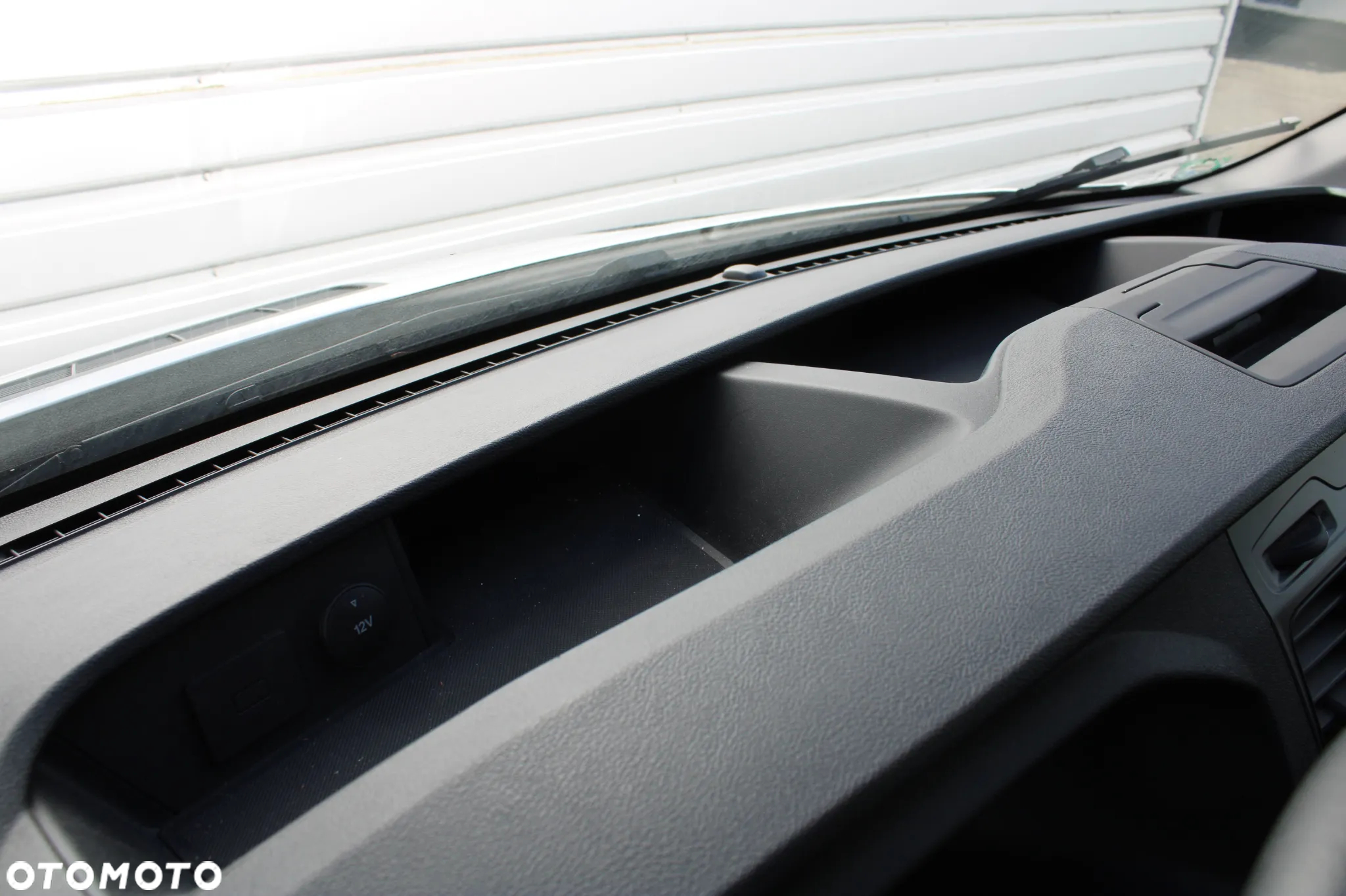 Ford Transit Trend - 24