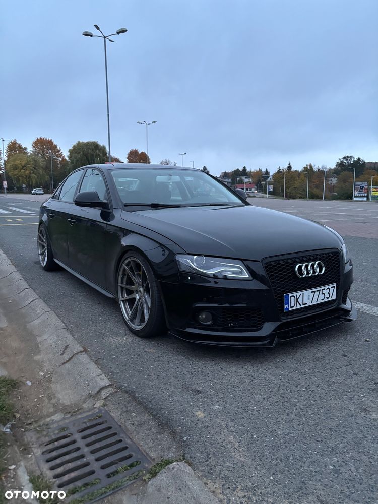 Audi A4 Limousine - 5