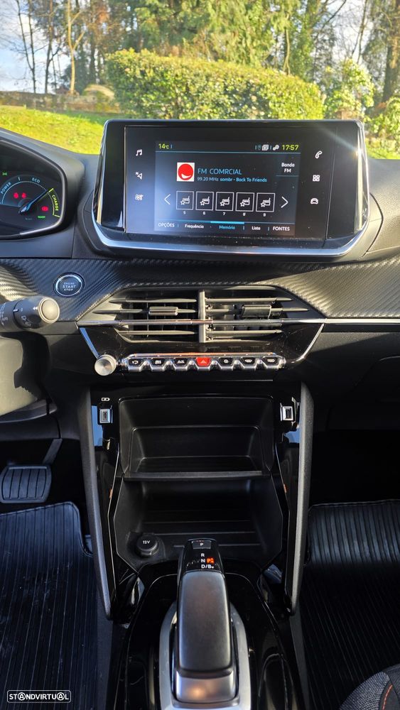 Peugeot e-208 Allure Pack - 8