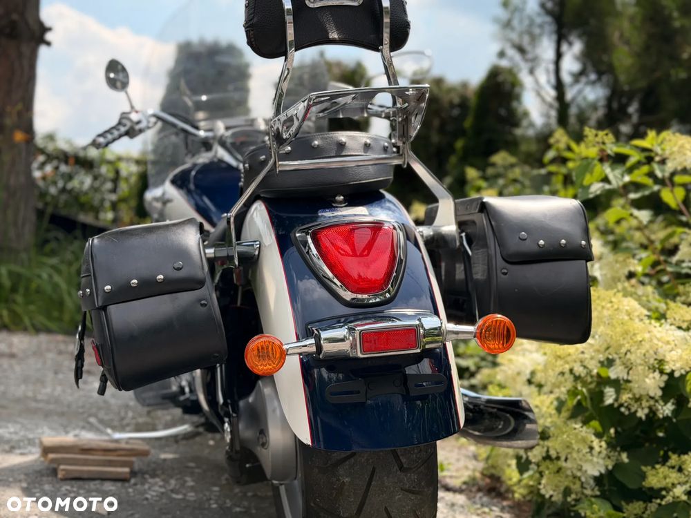 Suzuki Boulevard - 10