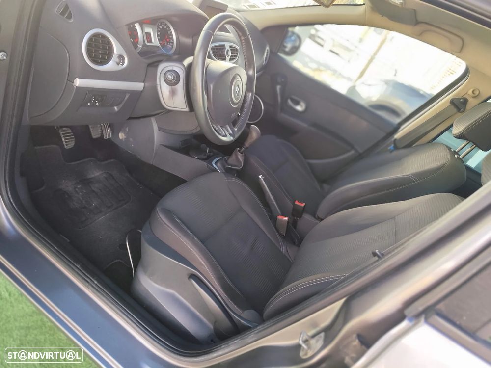 Renault Clio Break 1.5 dCi Dynamique S - 20