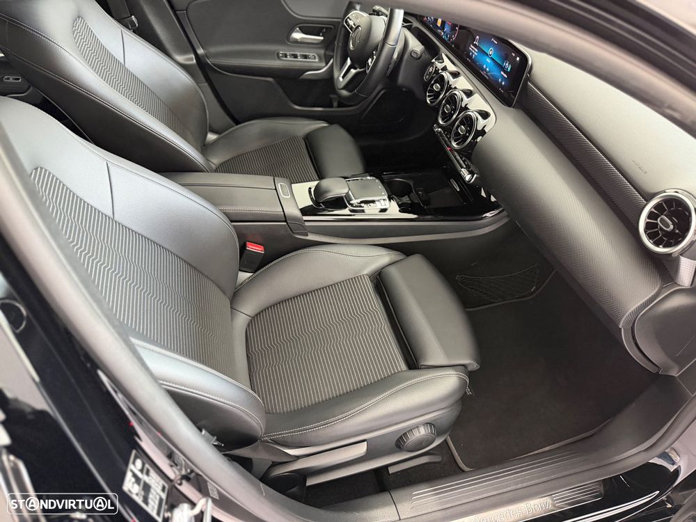 Mercedes-Benz A 180 - 40