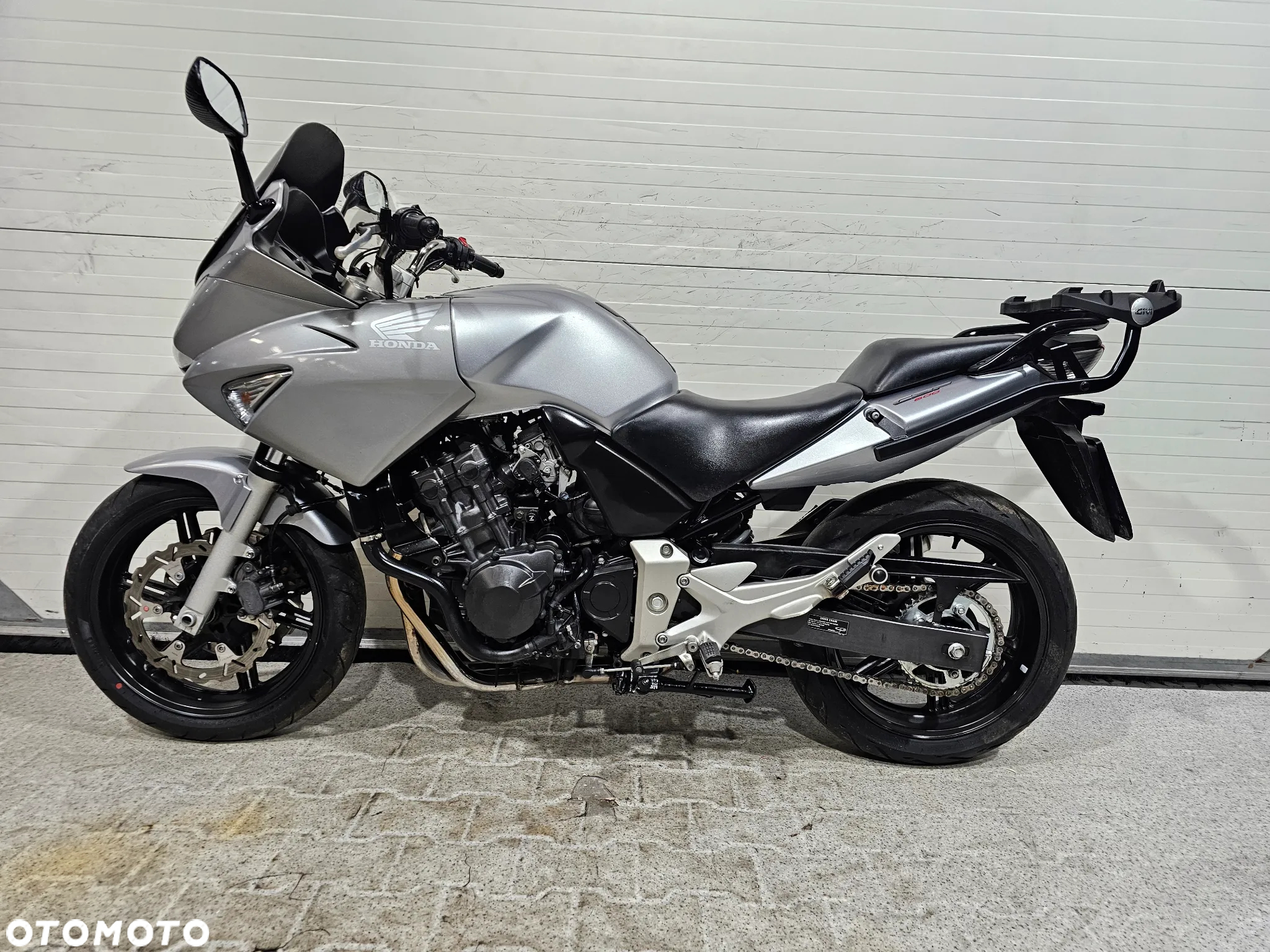 Honda CBF - 2