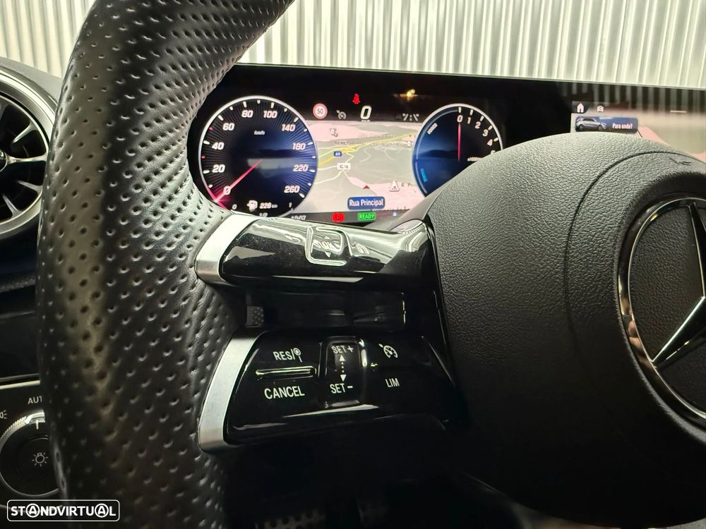 Mercedes-Benz A 250 e AMG Line - 34