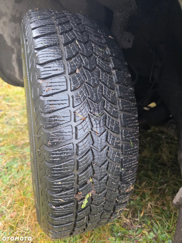 Dacia Duster 1.6 Laureate - 7