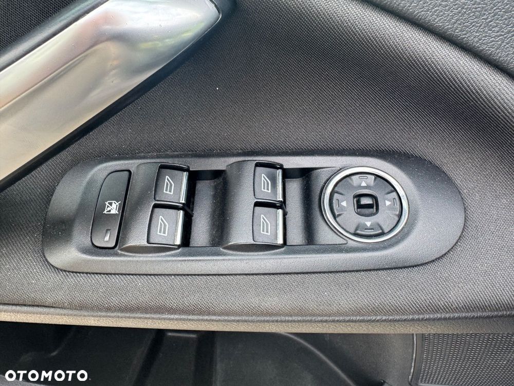 Ford Mondeo - 12