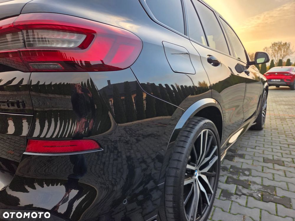 BMW X5 M50i - 12