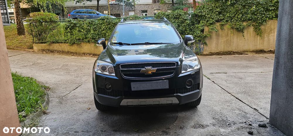 Chevrolet Captiva 2.0 d LT high 5os - 3
