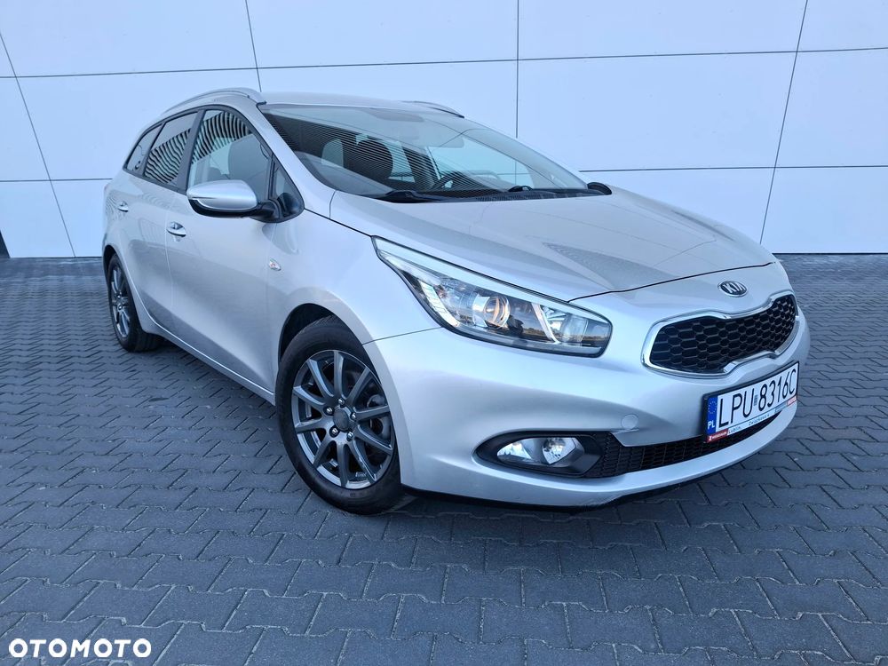 Kia Ceed 1.4 CVVT Dream Team Edition - 11