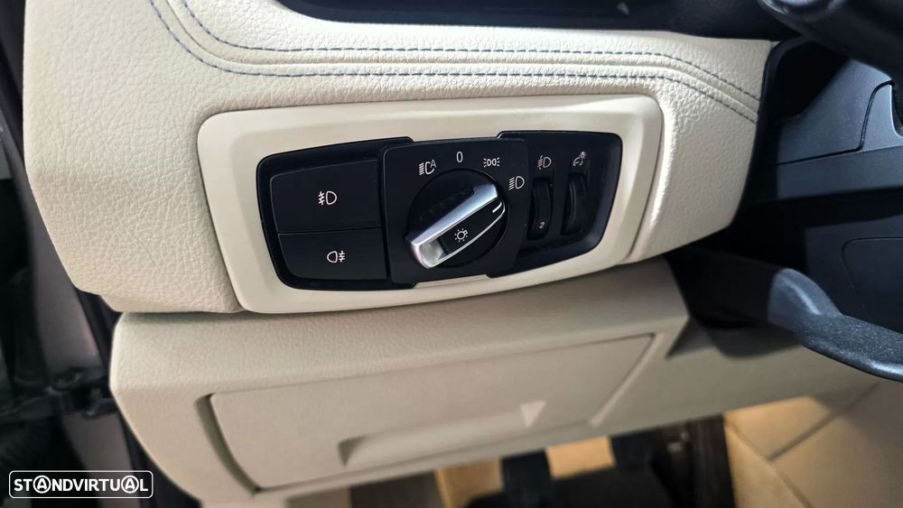 BMW 216 Active Tourer d Line Luxury - 20