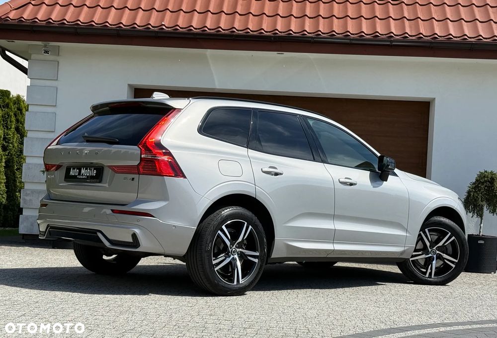 Volvo XC 60 B4 D AWD Plus Dark - 3