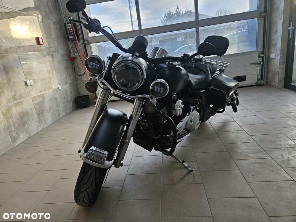 Harley-Davidson Touring Road King - 2