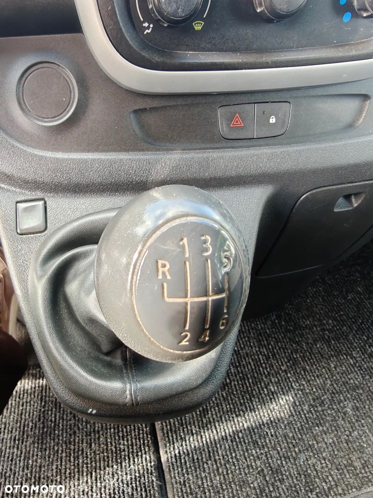 Renault Trafic - 21