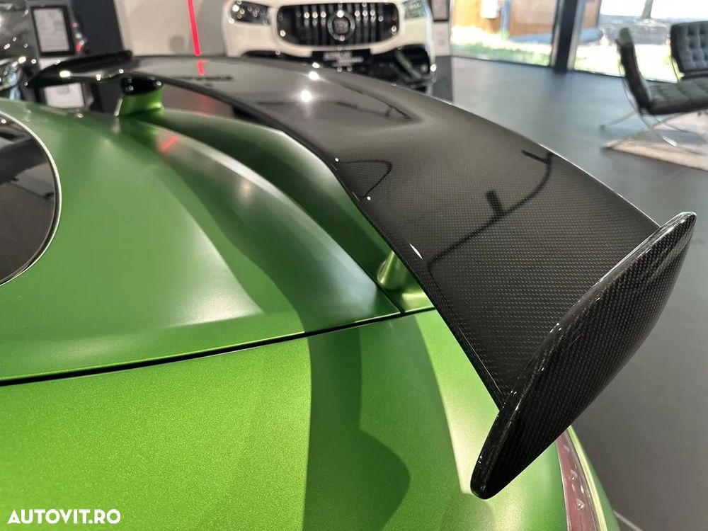 Mercedes-Benz AMG GT R Roadster - 22