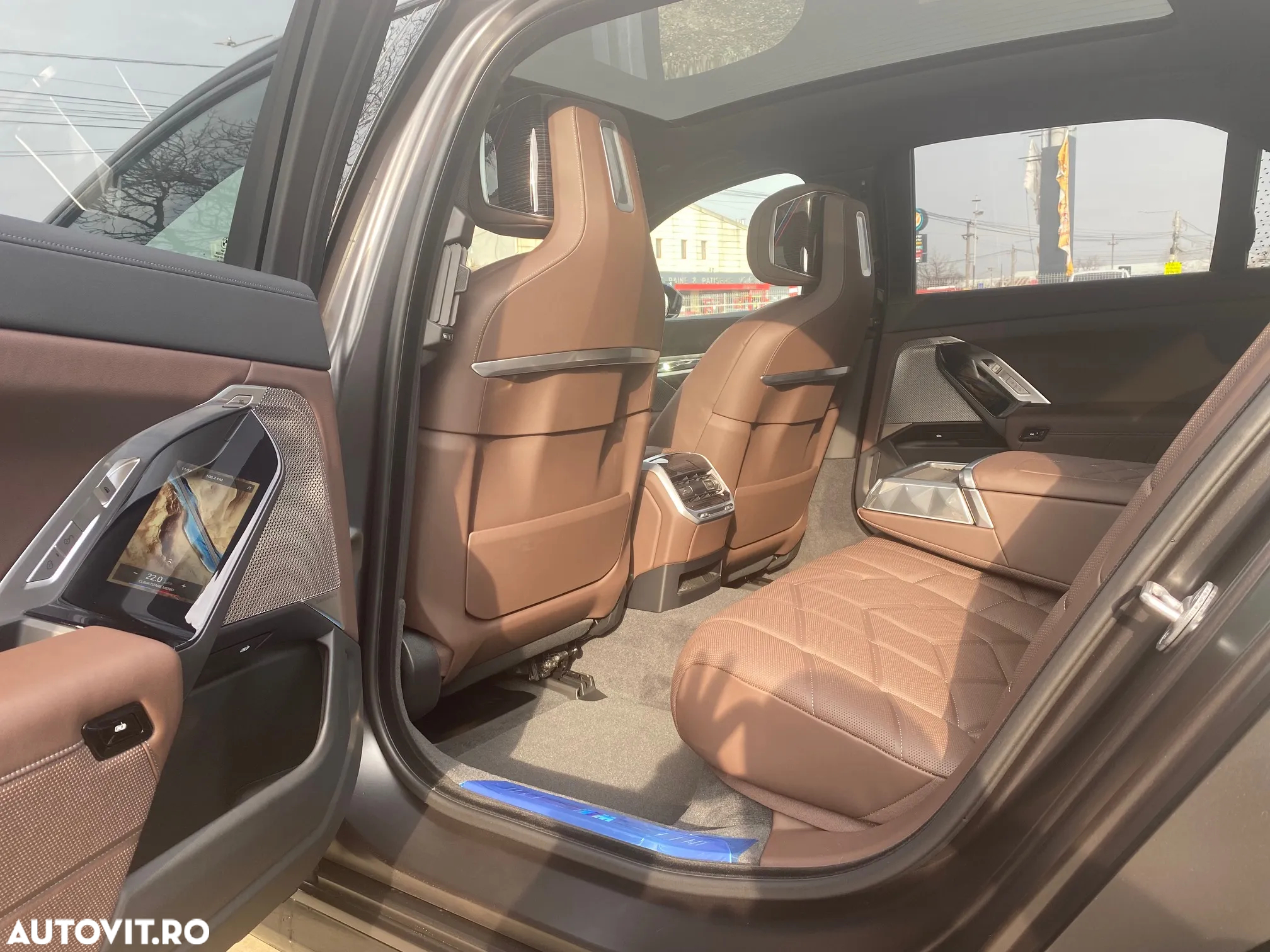 BMW i7 xDrive60 - 14
