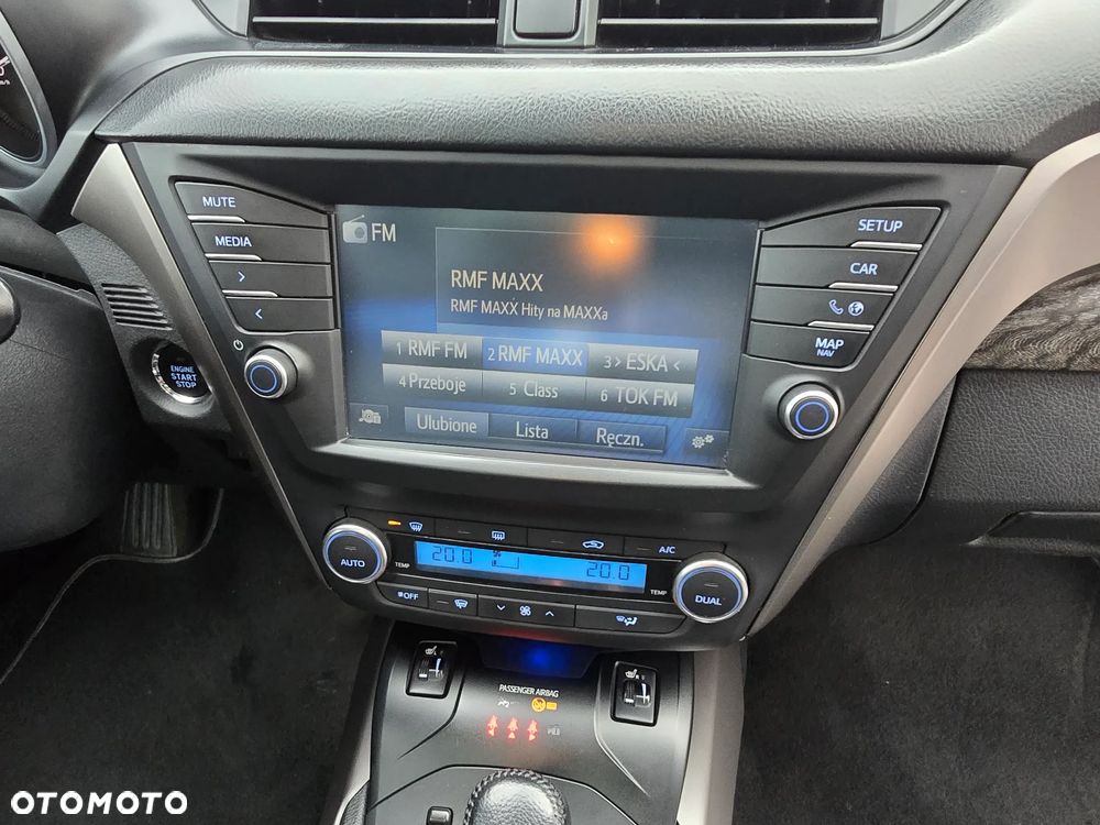 Toyota Avensis - 14
