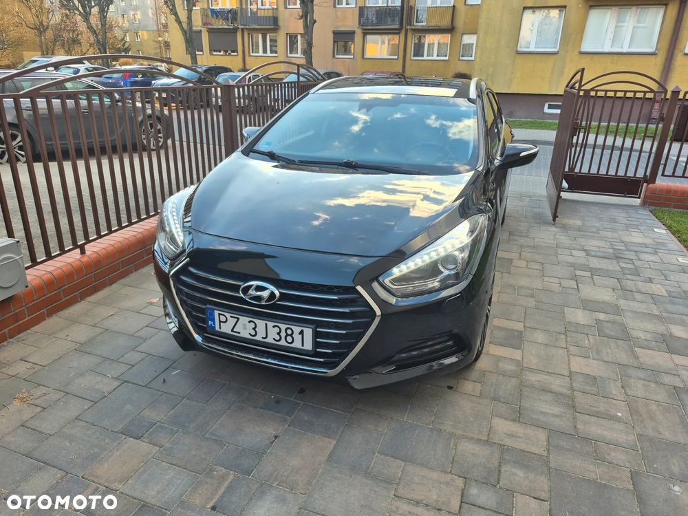 Hyundai i40 Kombi blue 1.7 CRDi DCT Premium - 2