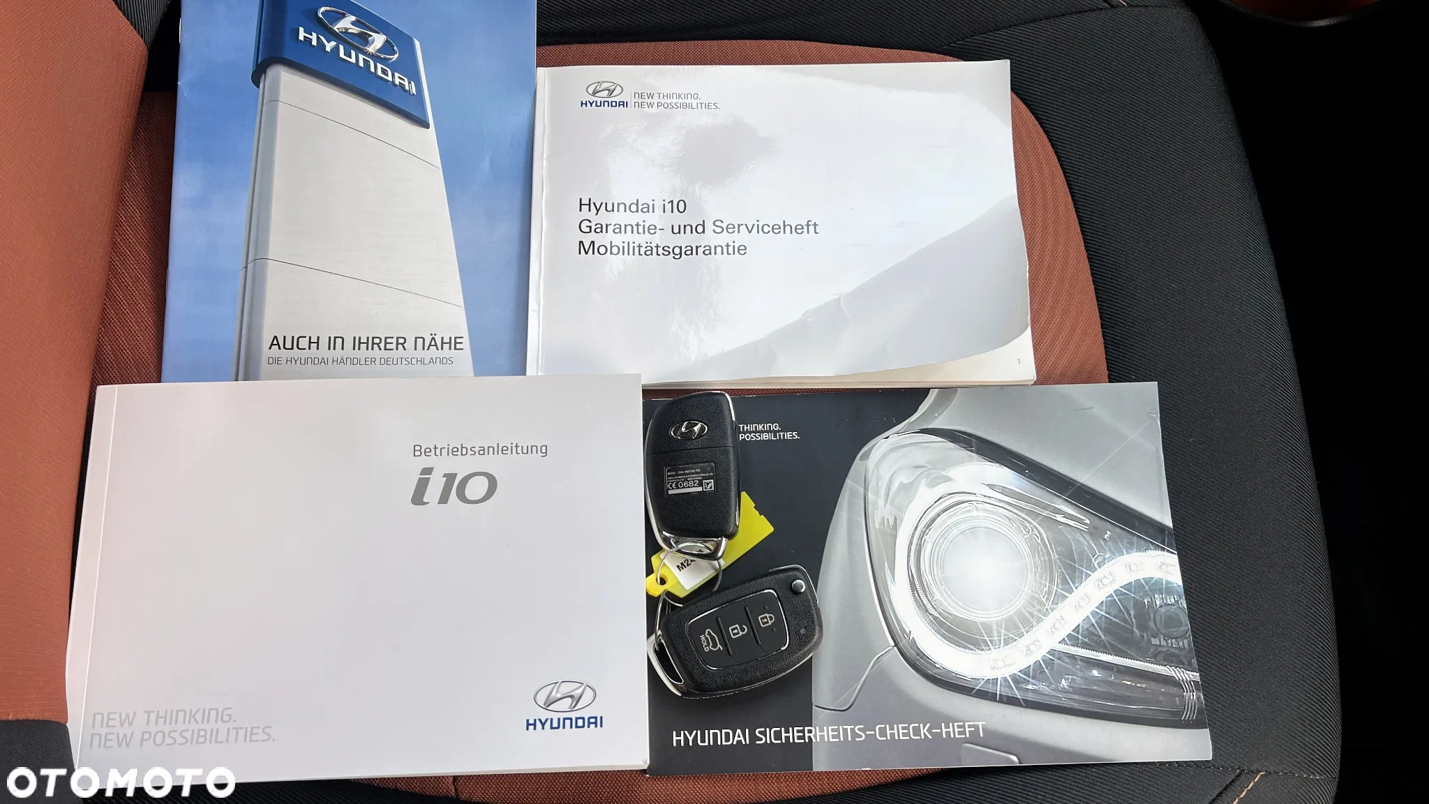 Hyundai i10 1.0 Fifa World Cup Edition - 37