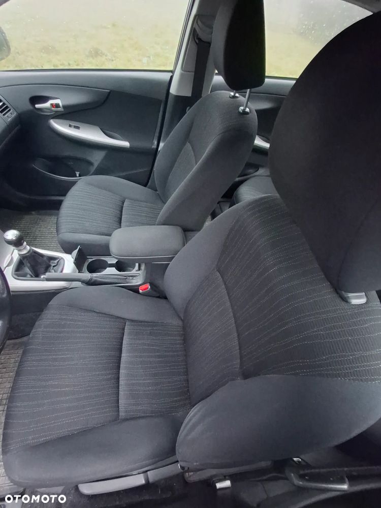 Toyota Corolla 2.0 D-4D Prestige - 7