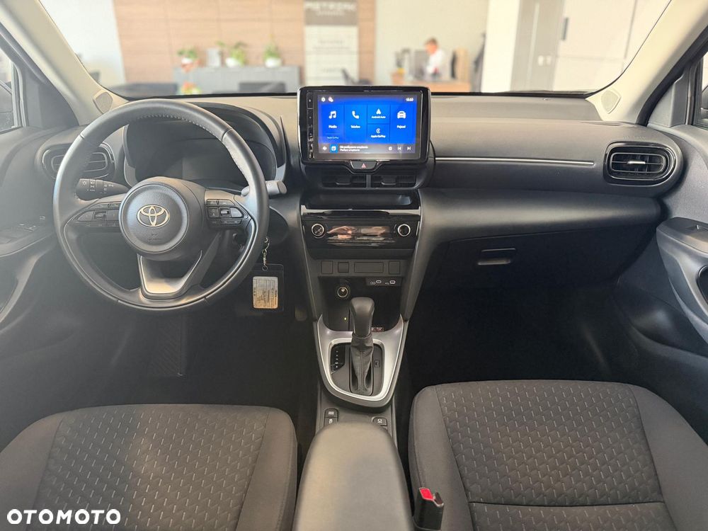 Toyota Yaris - 12