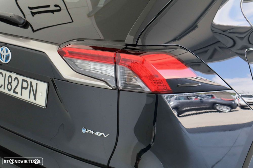 Toyota RAV4 - 10