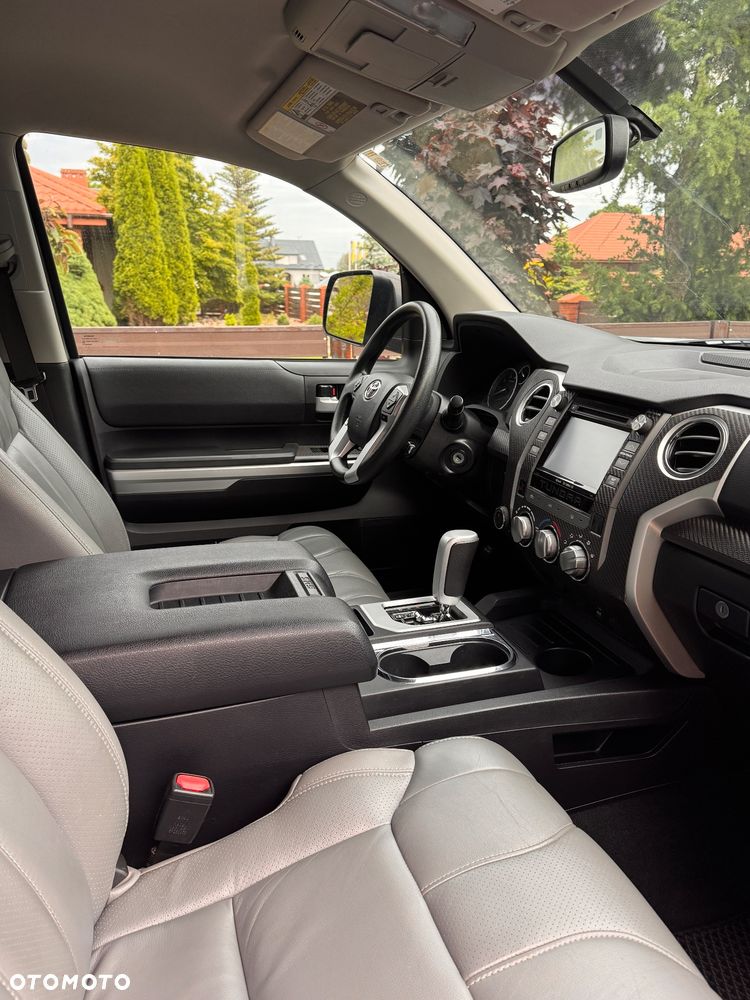 Toyota Tundra - 15