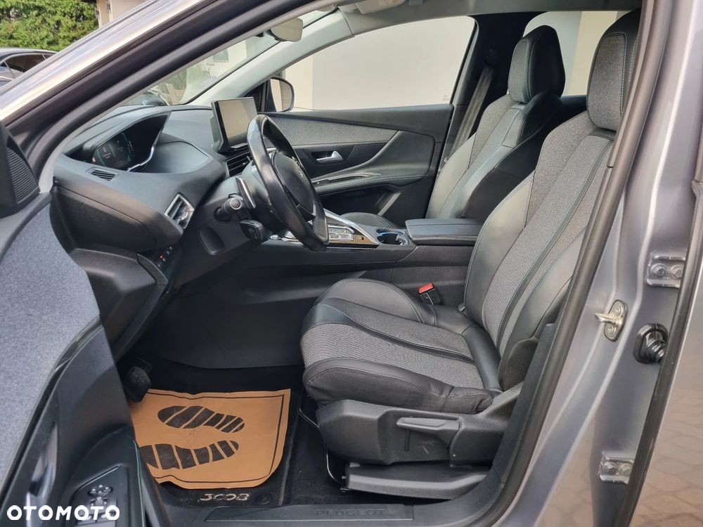 Peugeot 3008 1.6 PureTech Hybrid4 PHEV Allure S&S EAT8 - 4