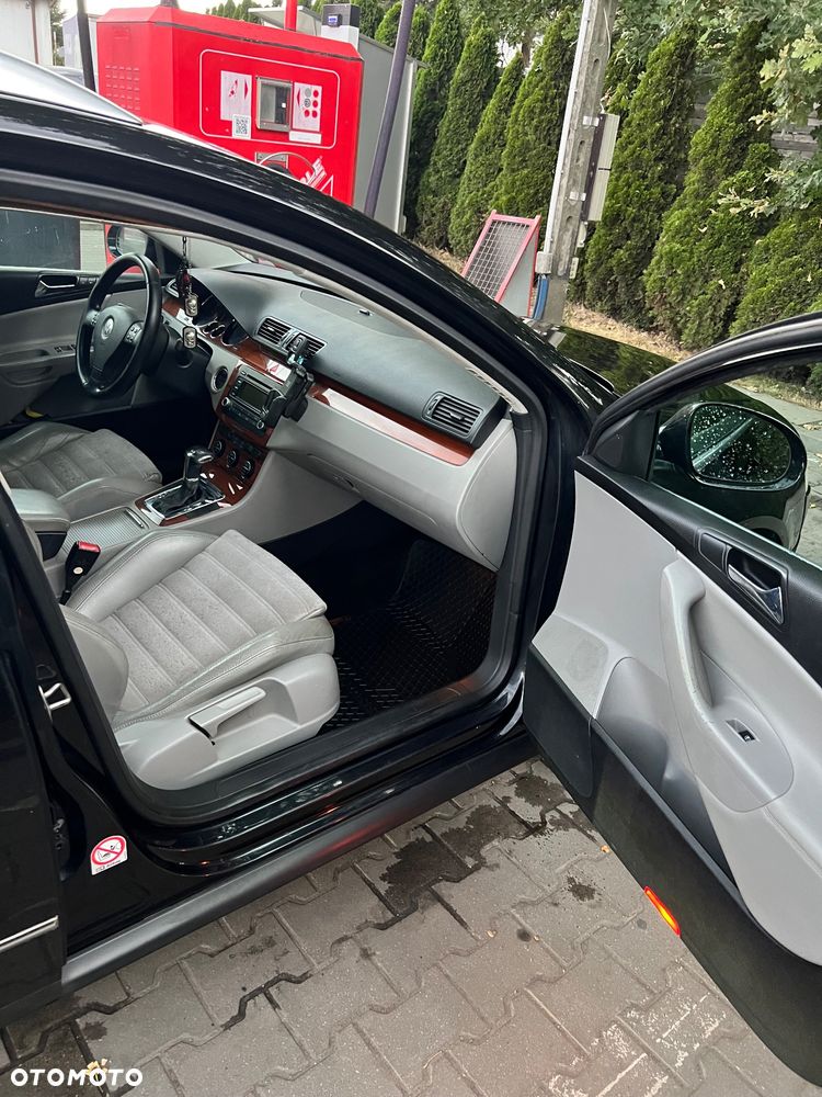 Volkswagen Passat 2.0 TDI Highline DSG - 14