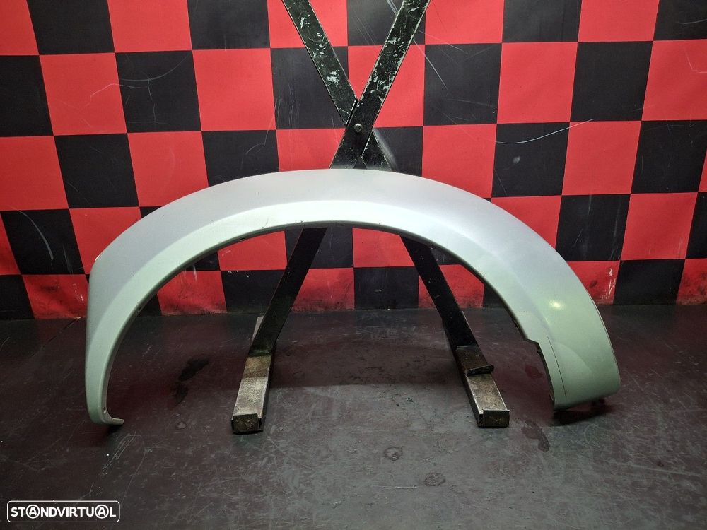 Abas Guarda Lamas Nissan Pick Up (D22) - 1