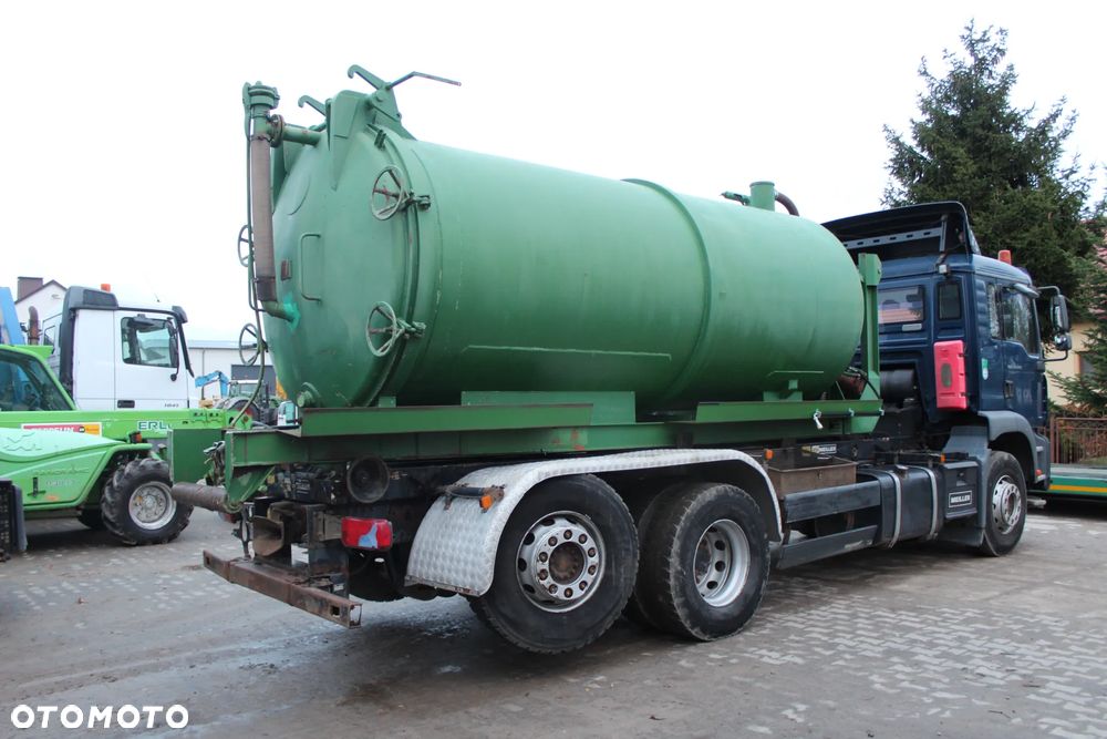 MAN TGA 26.440 z Niemiec Hakowiec 6x2 - 13