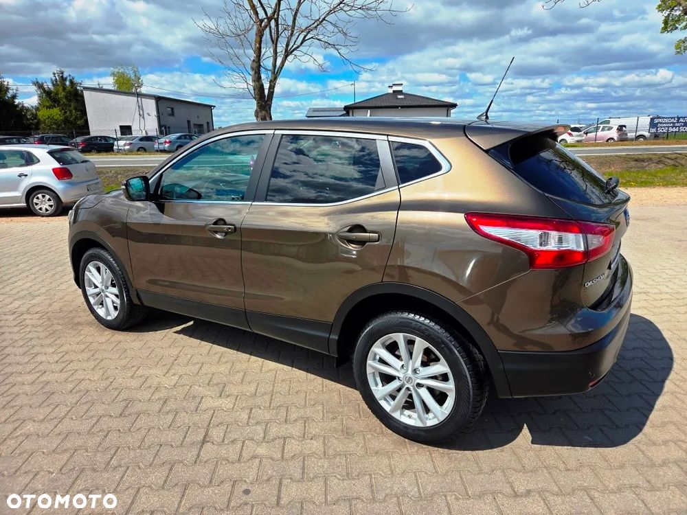 Nissan Qashqai 1.5 dCi N-Connecta - 16