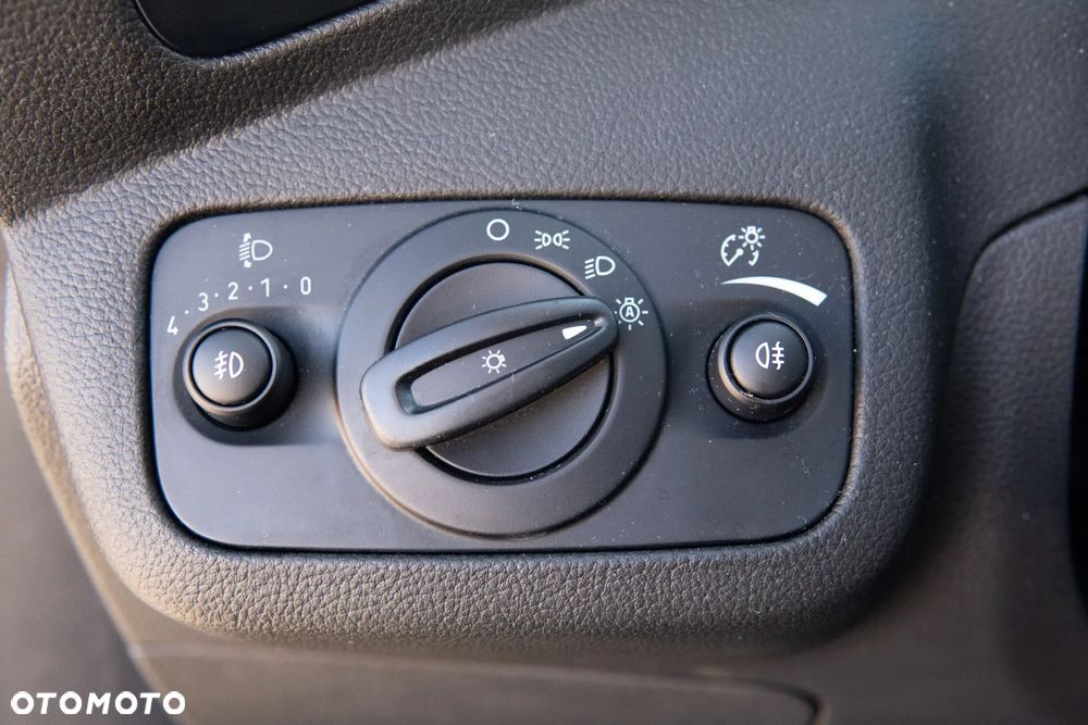 Ford C-MAX 1.5 EcoBoost Titanium ASS - 29