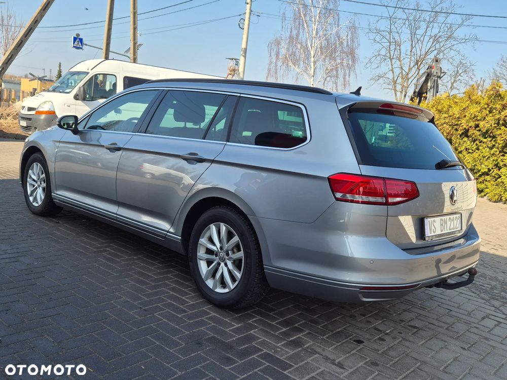 Volkswagen Passat - 9