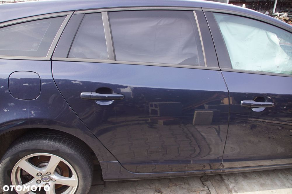 DRZWI PRAWE TYŁ VOLVO V60 CASPIAN BLUE - 1