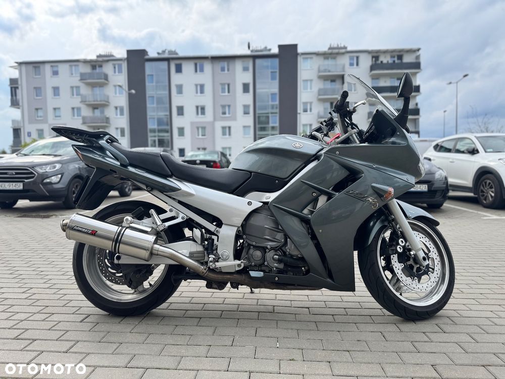 Yamaha FJR - 2
