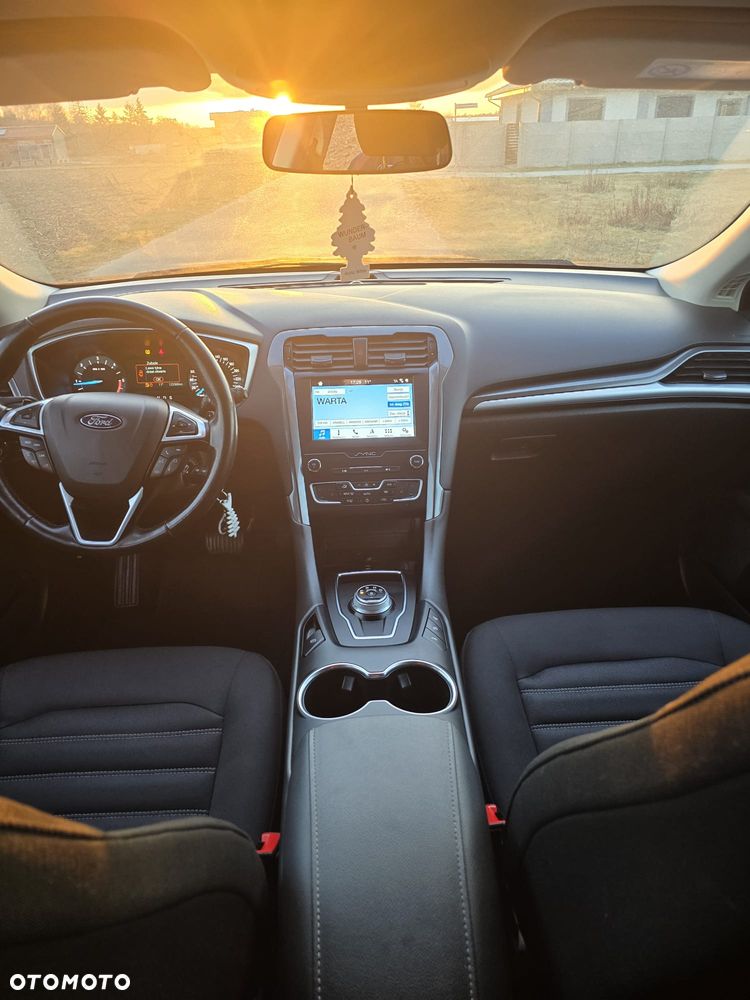 Ford Mondeo 2.0 EcoBlue Titanium - 4
