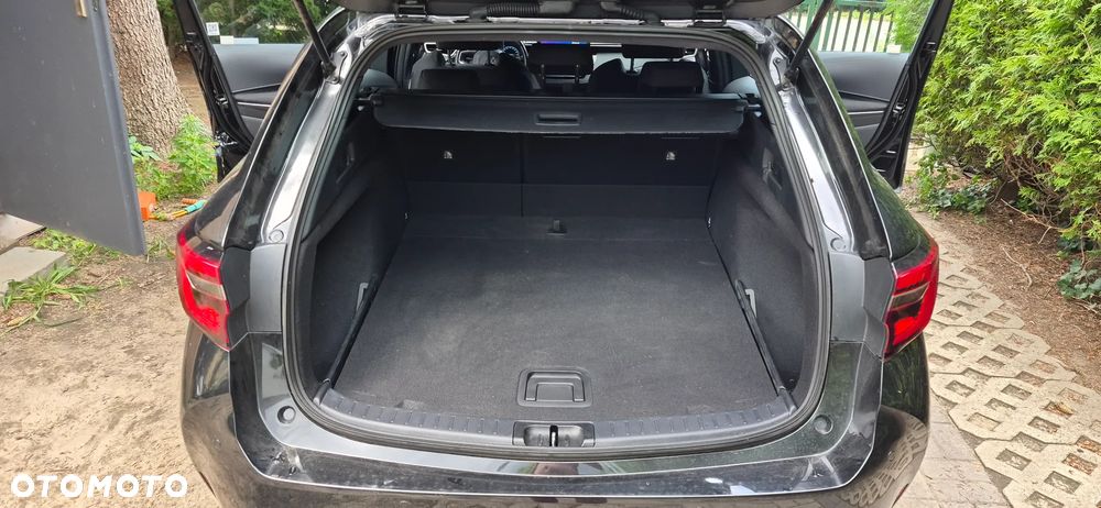 Toyota Corolla 1.8 Hybrid Comfort - 28