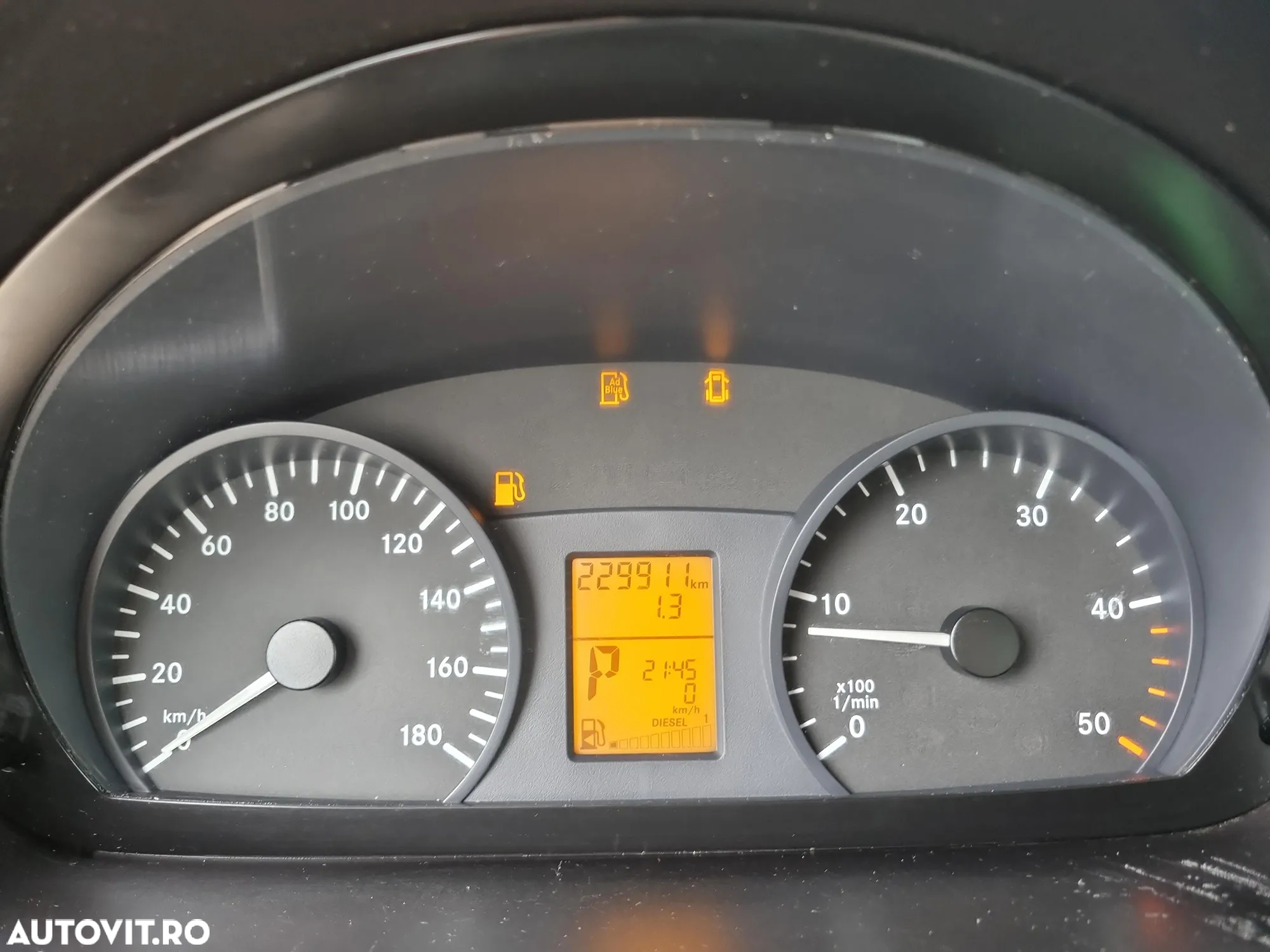Mercedes-Benz Sprinter - 10