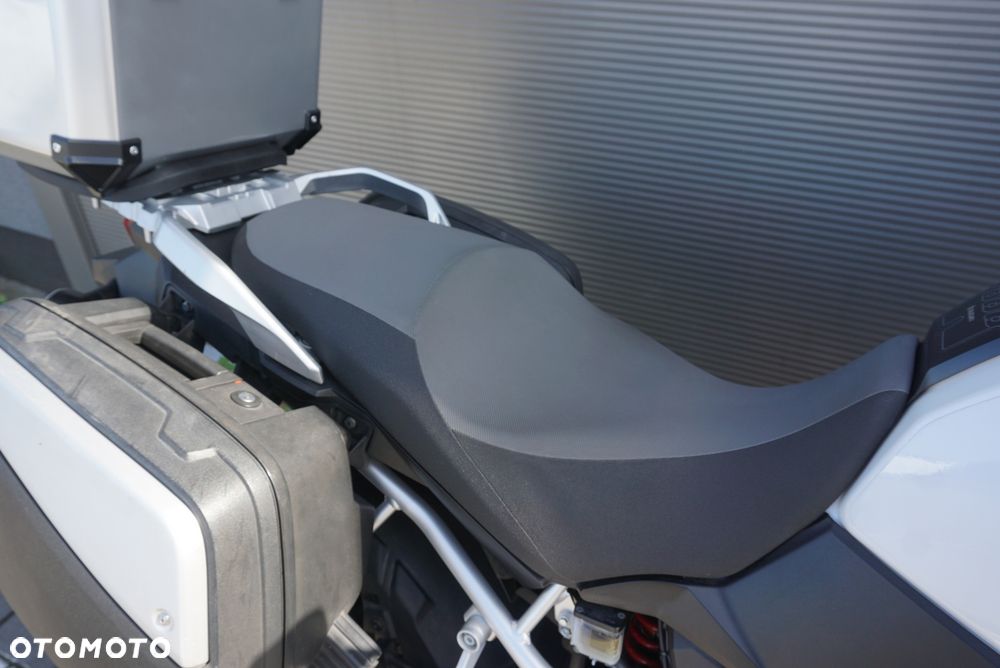 Suzuki V-STROM - 5