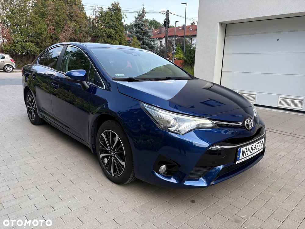 Toyota Avensis 1.8 Premium MS - 8