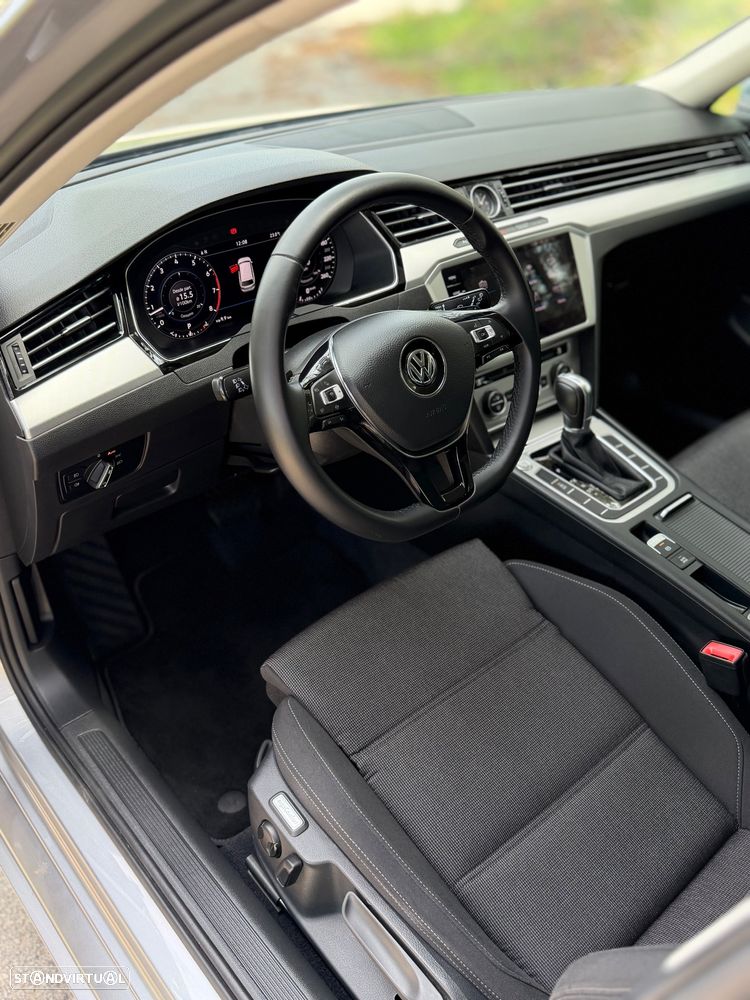 VW Passat Variant 1.5 TSI Confortline DSG - 26