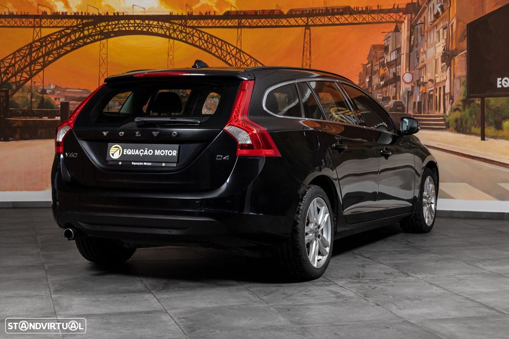 Volvo V60 2.0 D4 Kinetic - 4