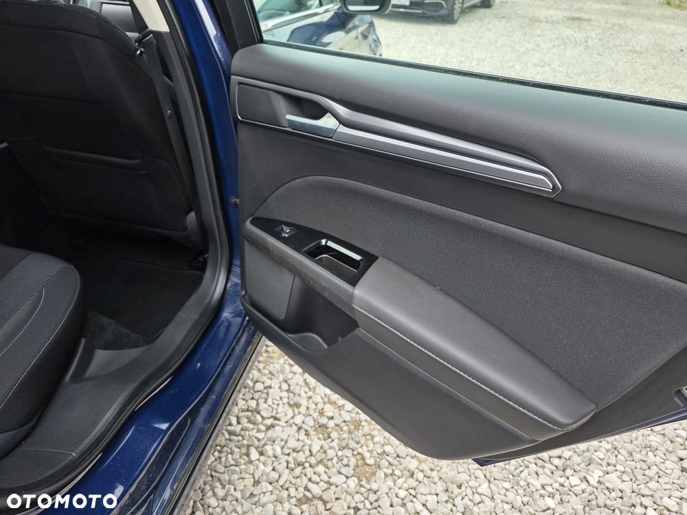 Ford Mondeo 2.0 TDCi STart-Stopp Titanium - 18