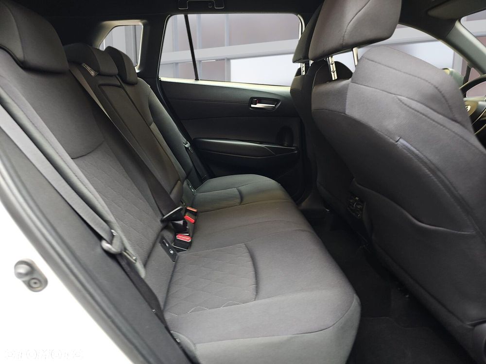 Toyota Corolla Cross 2.0 Hybrid Comfort - 17
