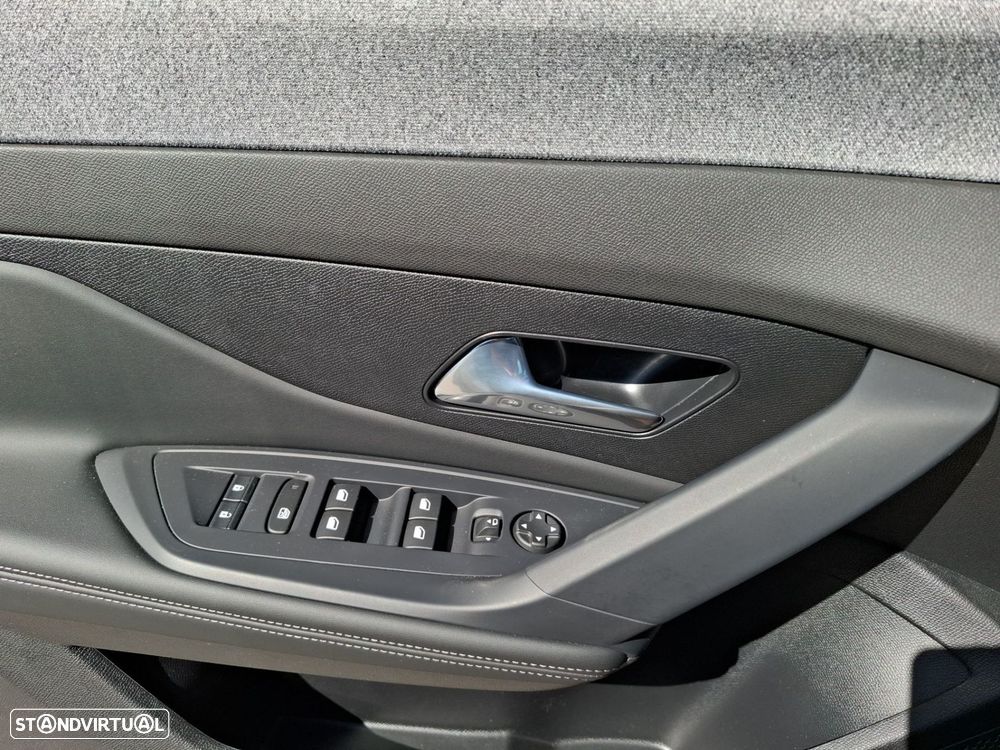 Peugeot 308 1.5 BlueHDi Allure EAT8 - 23