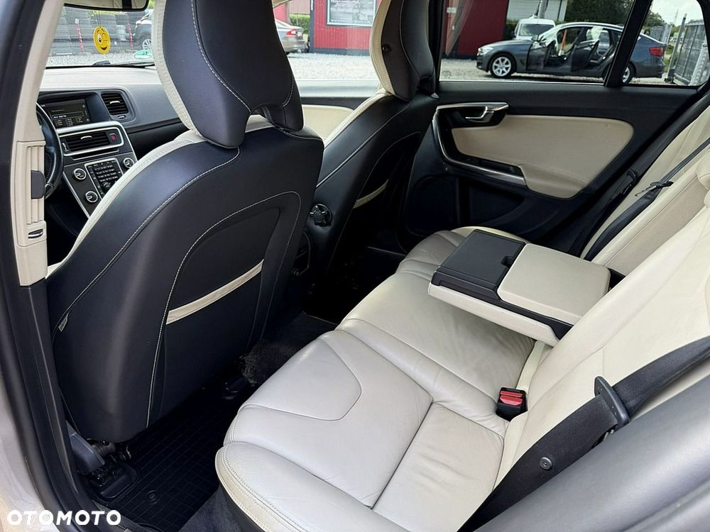 Volvo V60 - 12