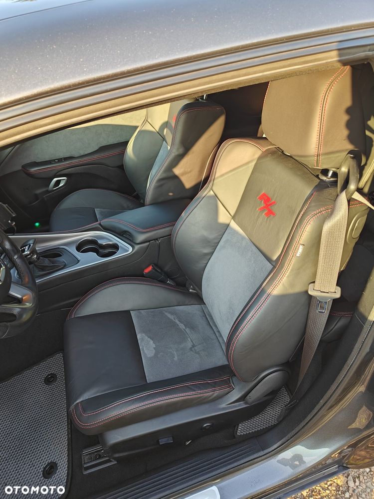 Dodge Challenger Automatik R/T Plus - 19