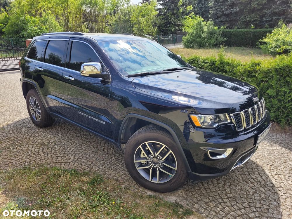 Jeep Grand Cherokee - 16