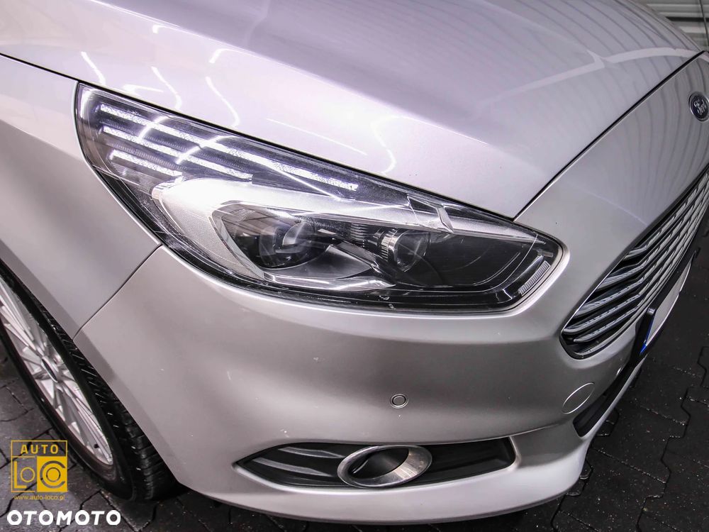 Ford S-Max 2.0 TDCi Titanium - 38